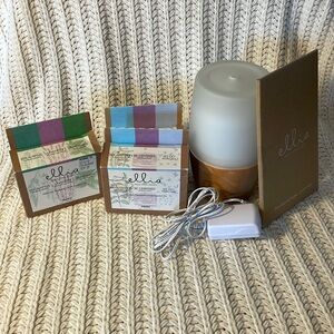 HOMEDICS ELLIA Reflect Ultrasonic Essential Oil Diffuser w/ 9 Oils Included!